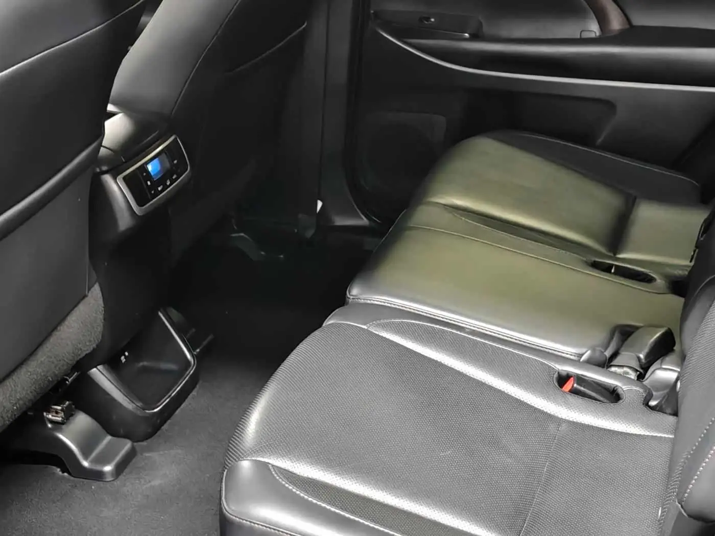 Toyota Highlander 2021 — Фото 14/19