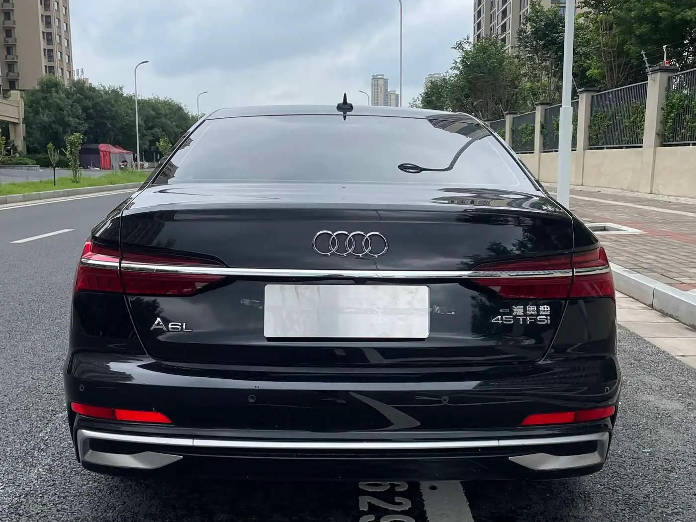 Audi A6L 2024 — Photo 8/9