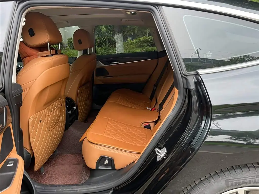 BMW 6 Series GT 2024 — Şəkil 13/20