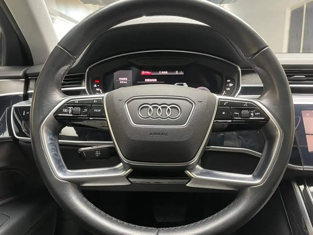 Audi A8 2021 — Photo 13/20