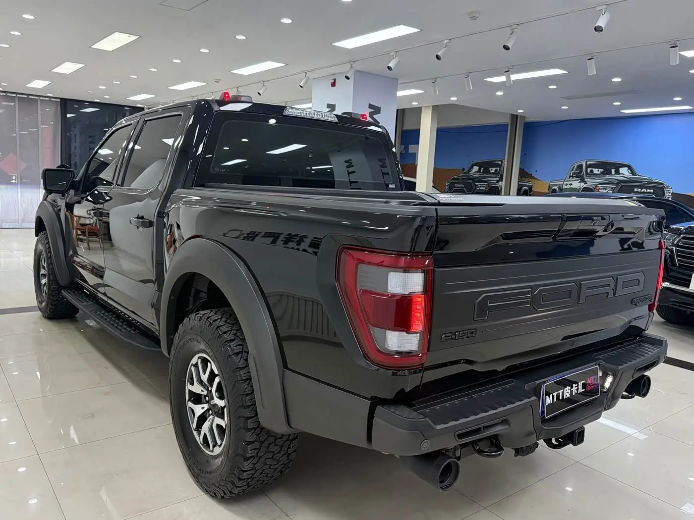 Ford F-150 Raptor 2023 — Şəkil 17/17