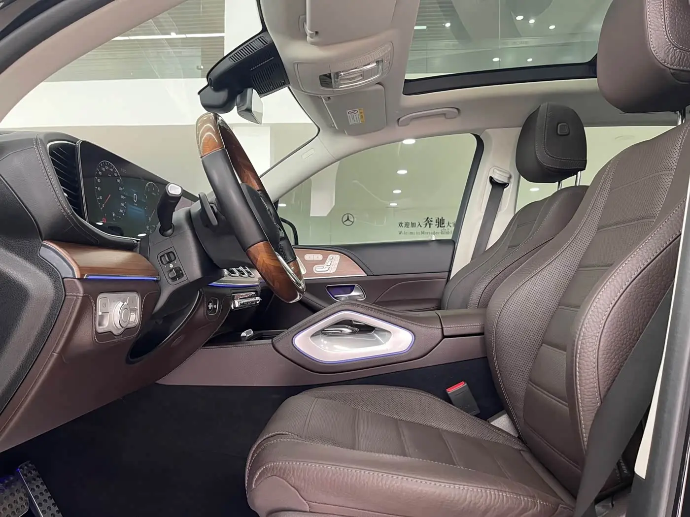 Mercedes-Benz GLS 2022 — Photo 17/20