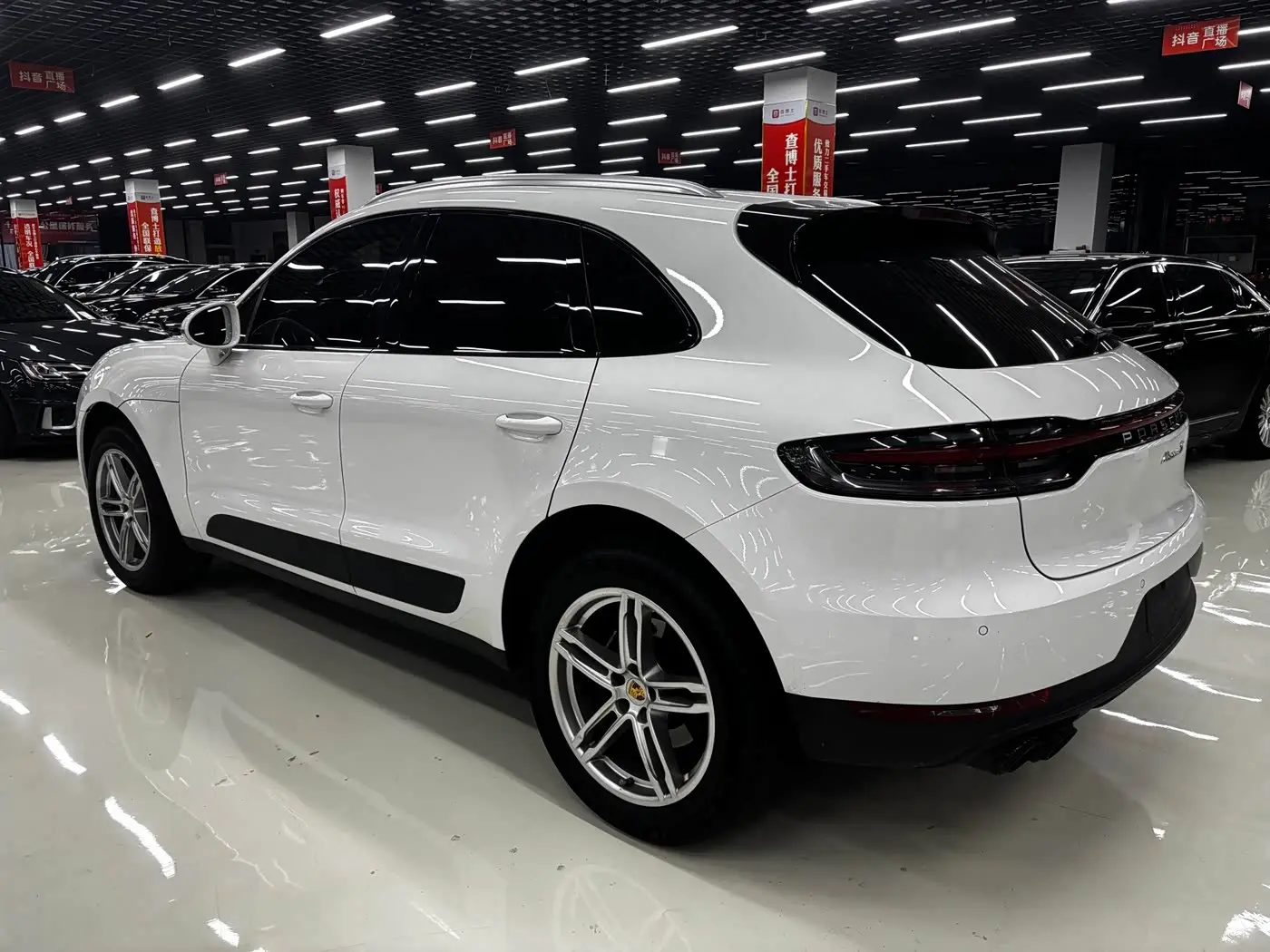 Porsche Macan 2020 — Photo 9/9