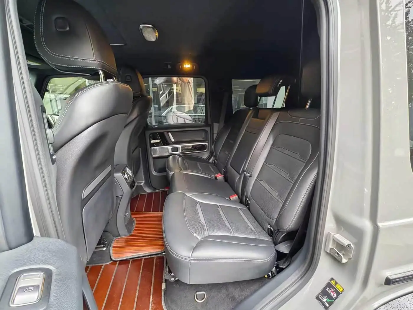 Mercedes-Benz G-Class AMG 2025 — Фото 8/10