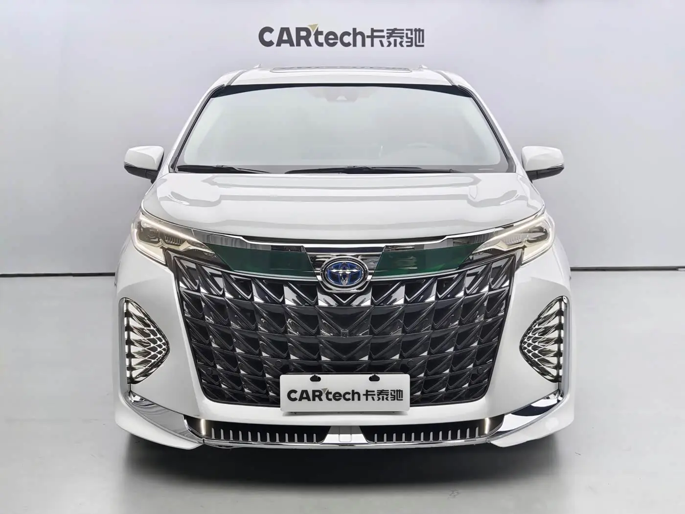 Toyota Sienna 2022 — Photo 2/20