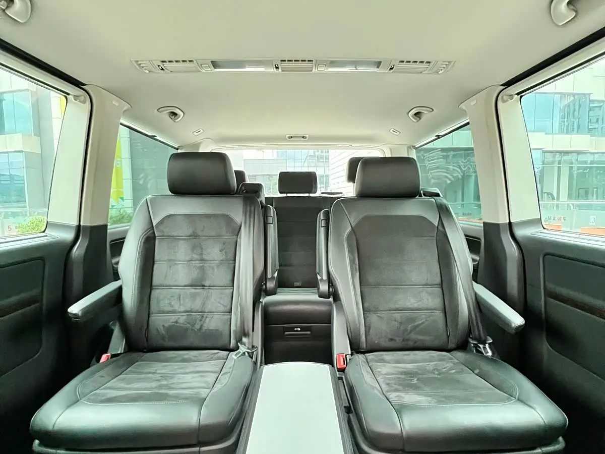 Volkswagen Multivan 2020 — Şəkil 14/15