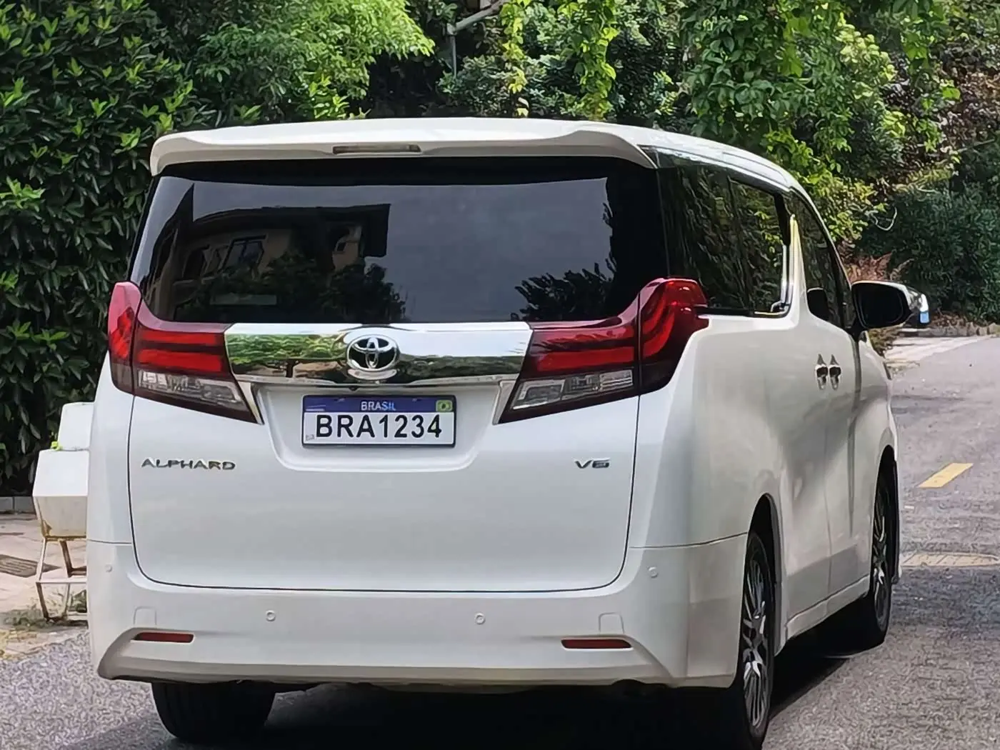 Toyota Alphard 2016 — Фото 11/11