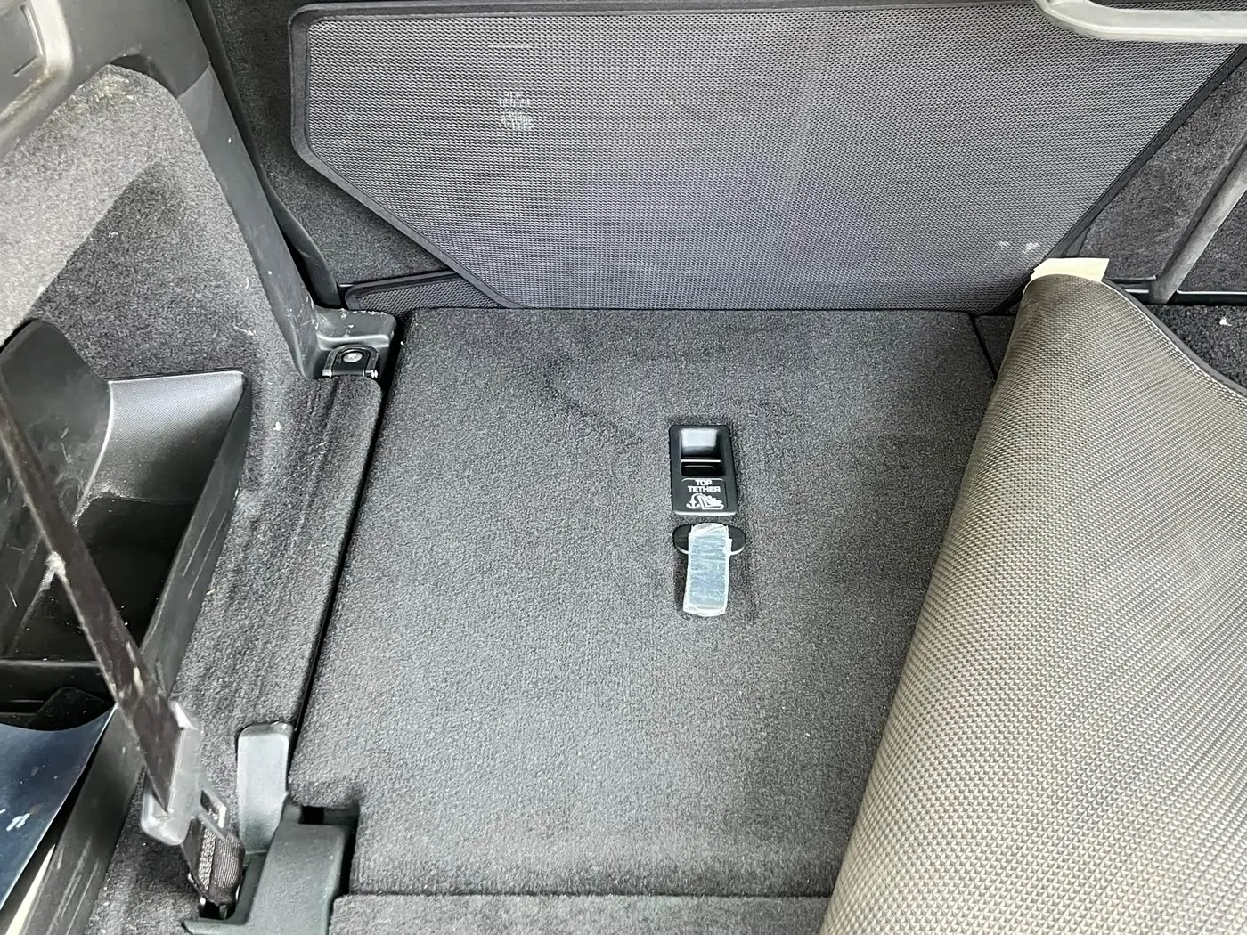 Land Rover Discovery 2019 — Photo 17/17