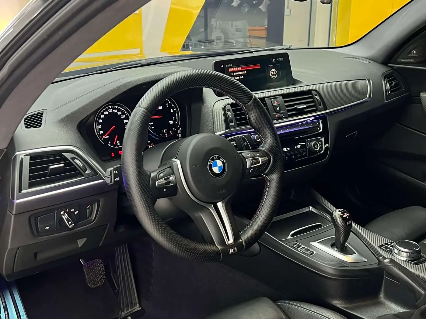 BMW M2 2017 — Şəkil 7/20