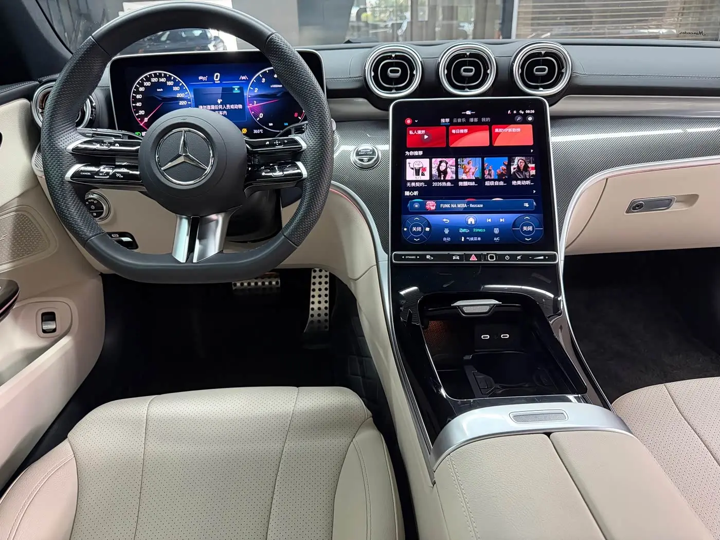 Mercedes-Benz CLE 2025 — Photo 9/19