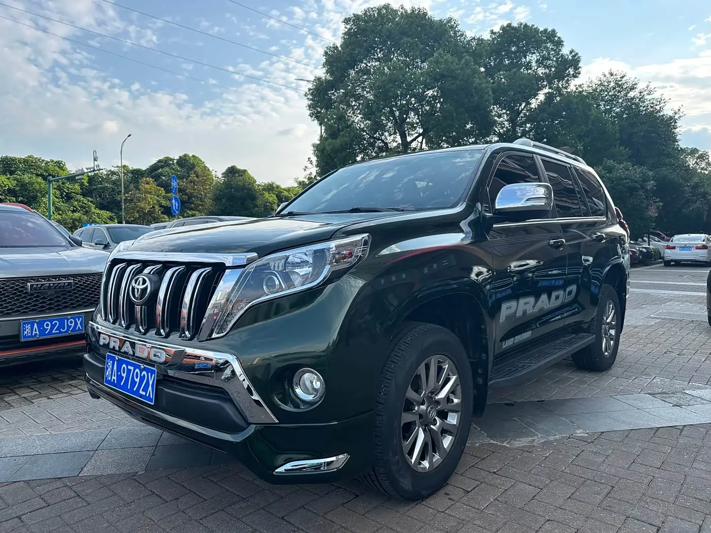 Toyota Prado 2015 — Фото 1/19