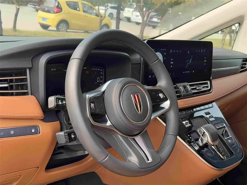 Hongqi HQ9 PHEV 2026 — Şəkil 11/20