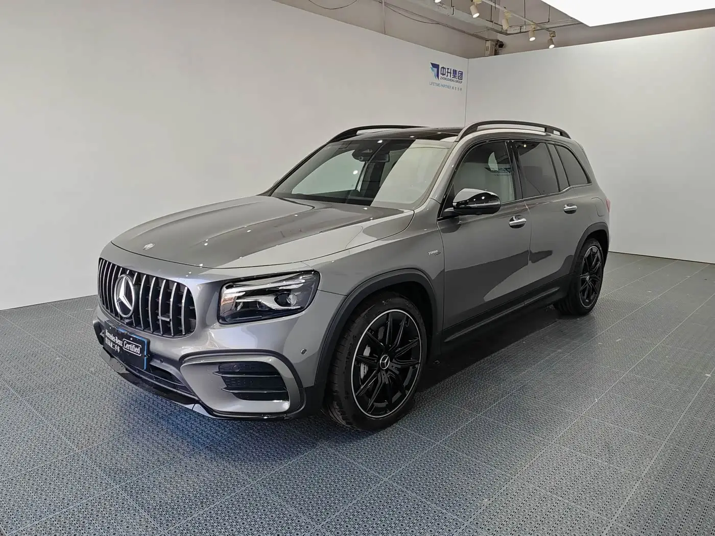 Mercedes-Benz GLB AMG, 2025