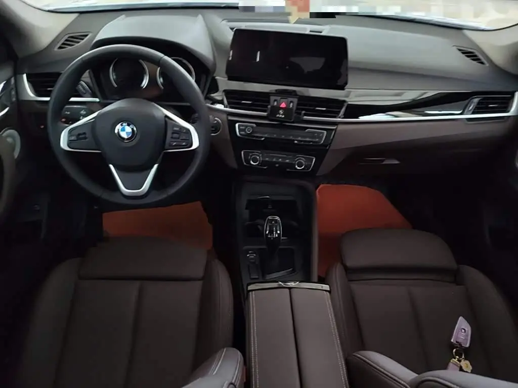 BMW X1 2022 — Şəkil 10/20