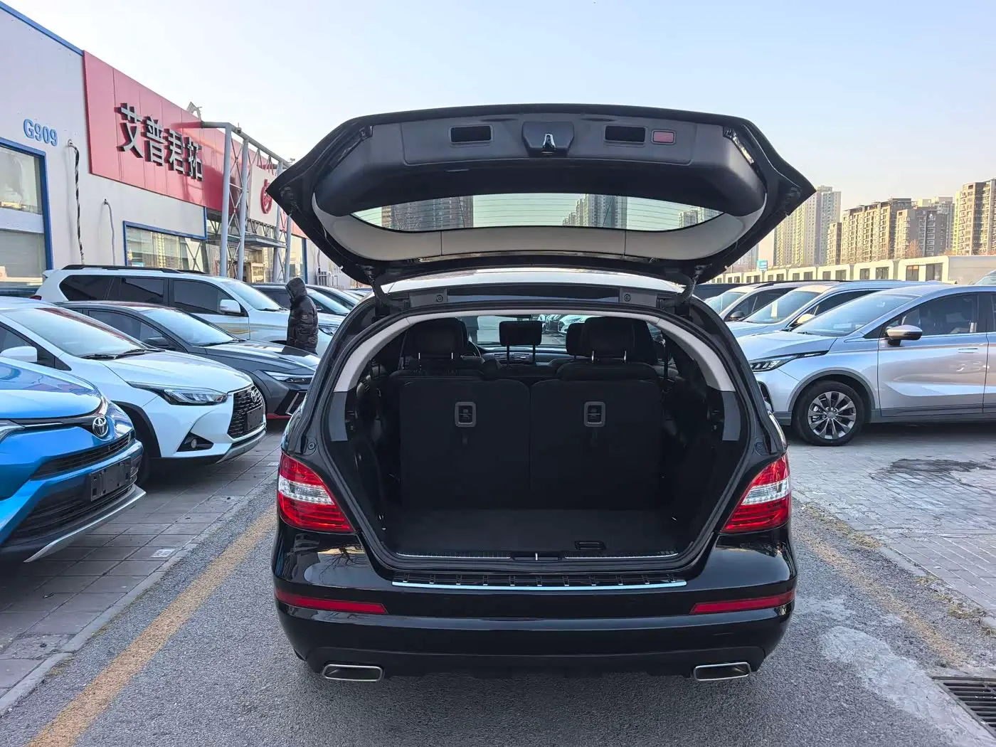 Mercedes-Benz R-Class 2015 — Şəkil 16/19