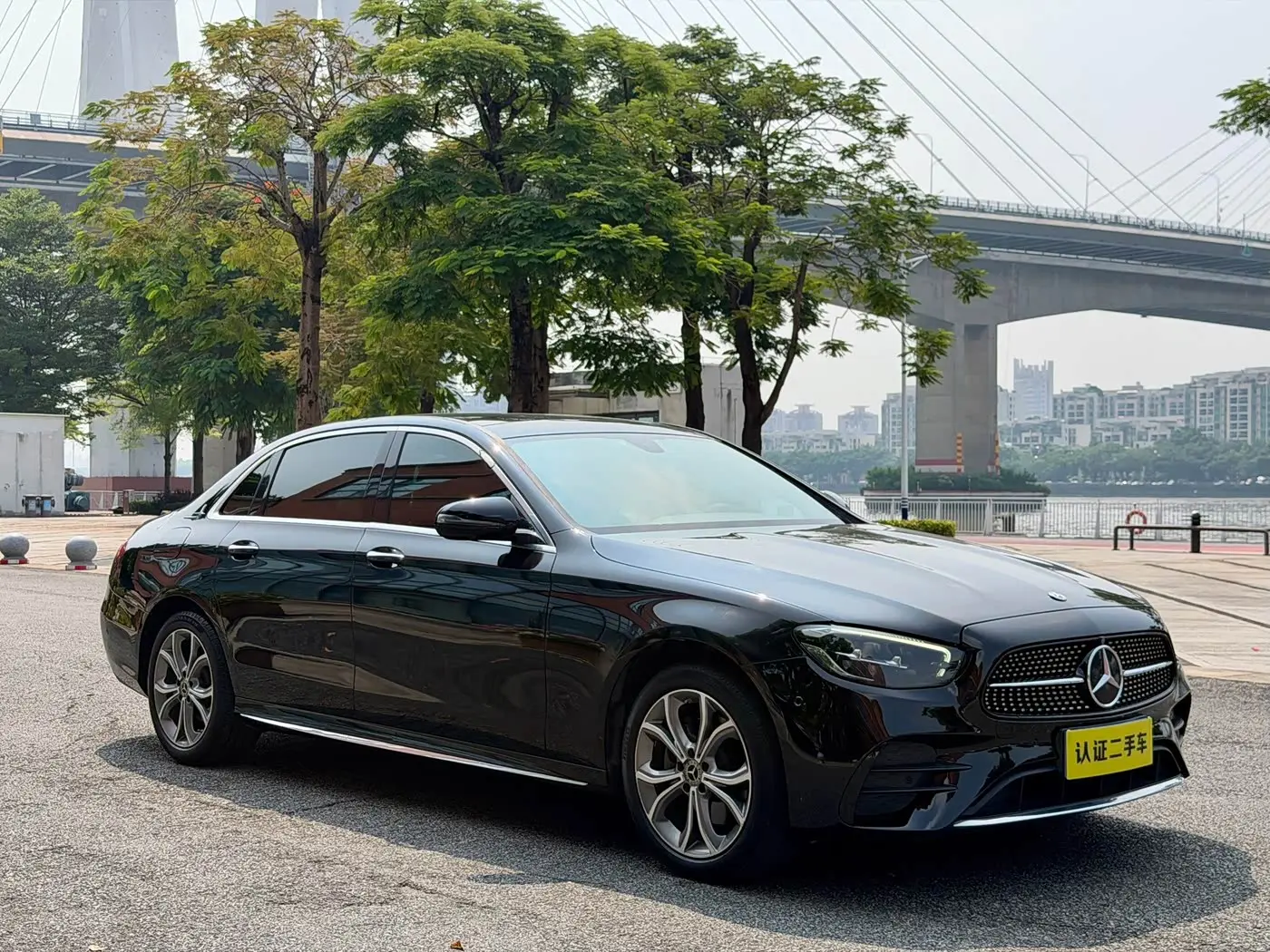Mercedes-Benz E-Class 2021 — Photo 7/18