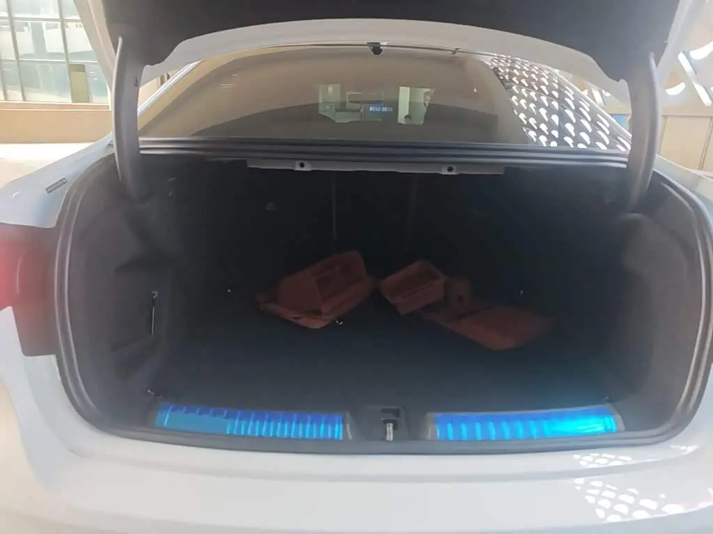 Audi A5L 2025 — Photo 19/20