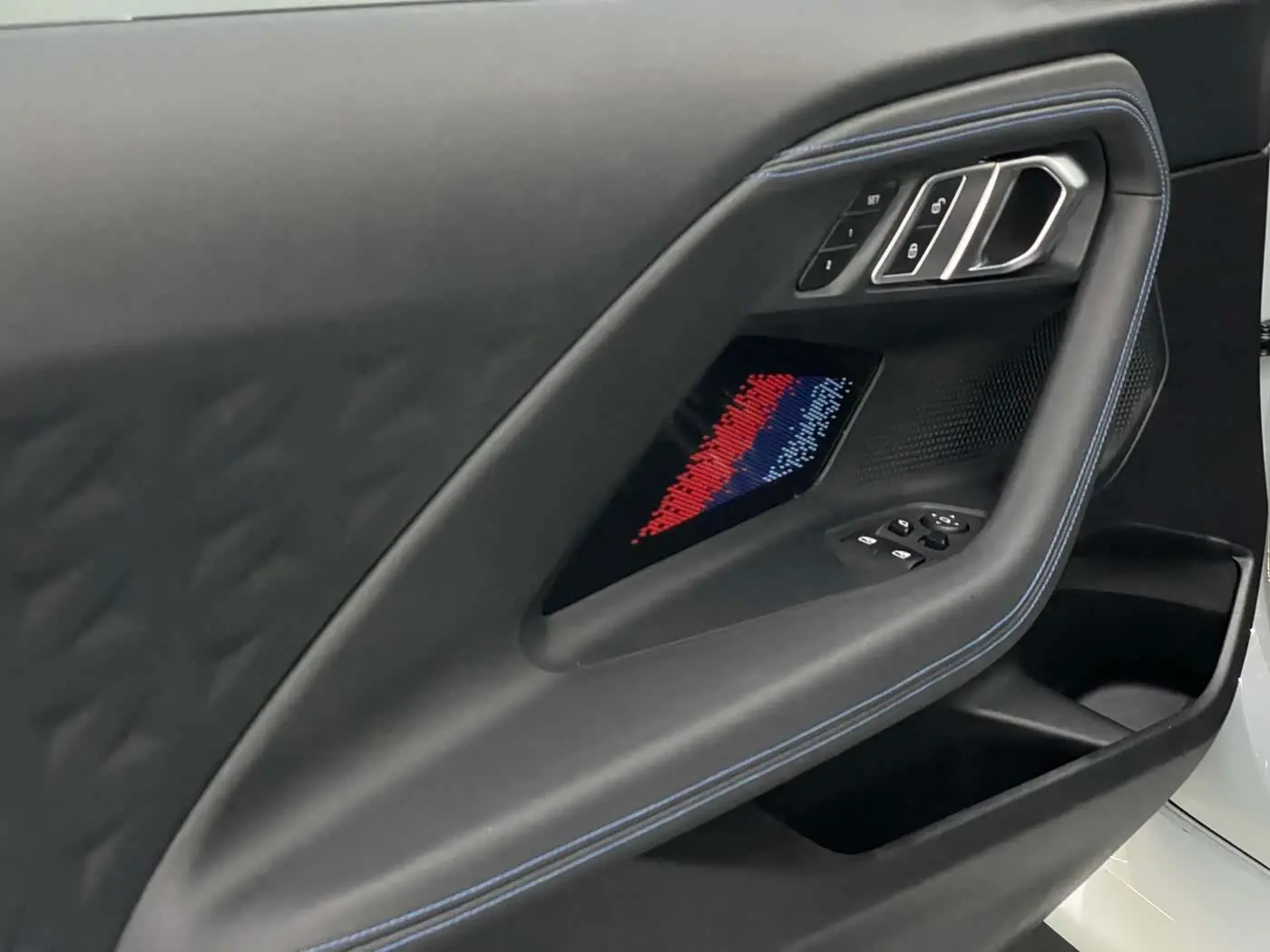 BMW M2 2023 — Photo 19/20