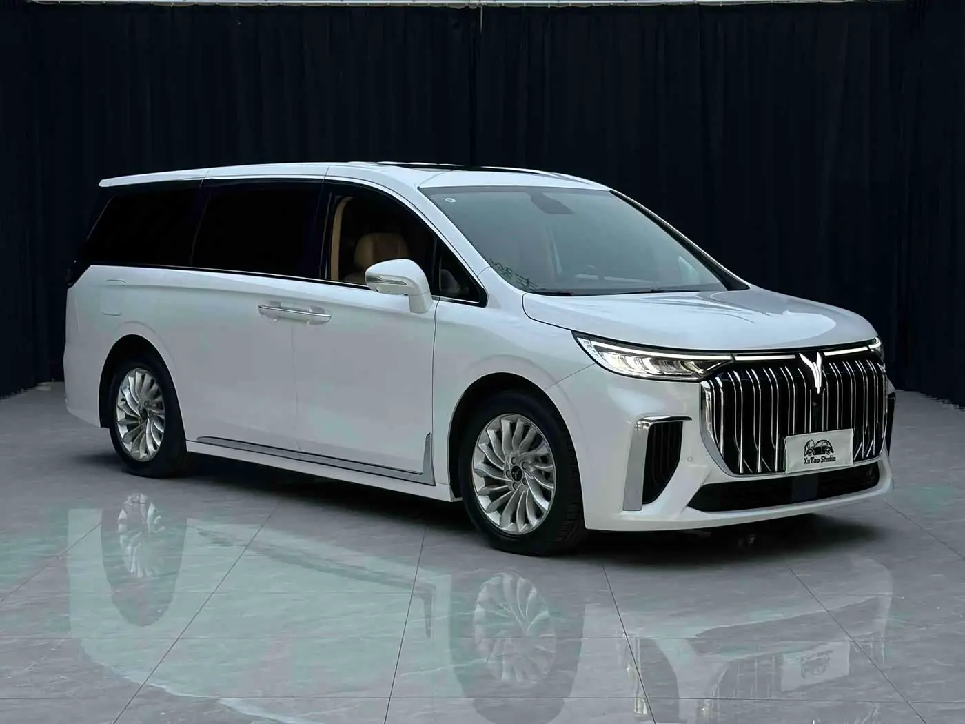 Voyah Auto Voyah Dreamer 2023 — Şəkil 13/20