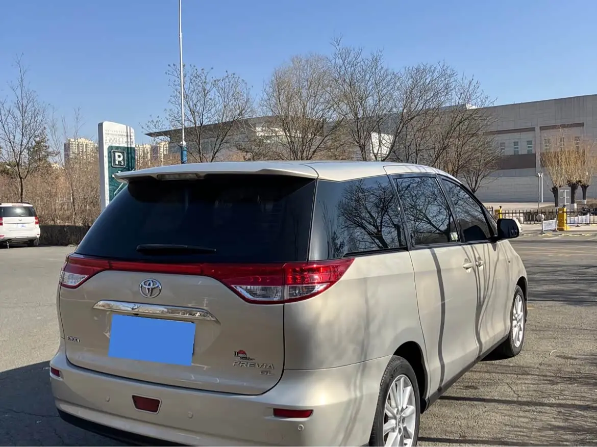 Toyota Previa 2013 — Şəkil 3/16