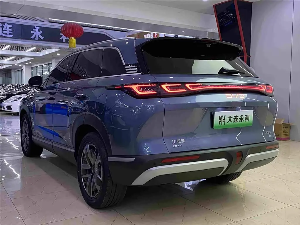 BYD Hai Shi 07 DM-i 2025 — Photo 18/18