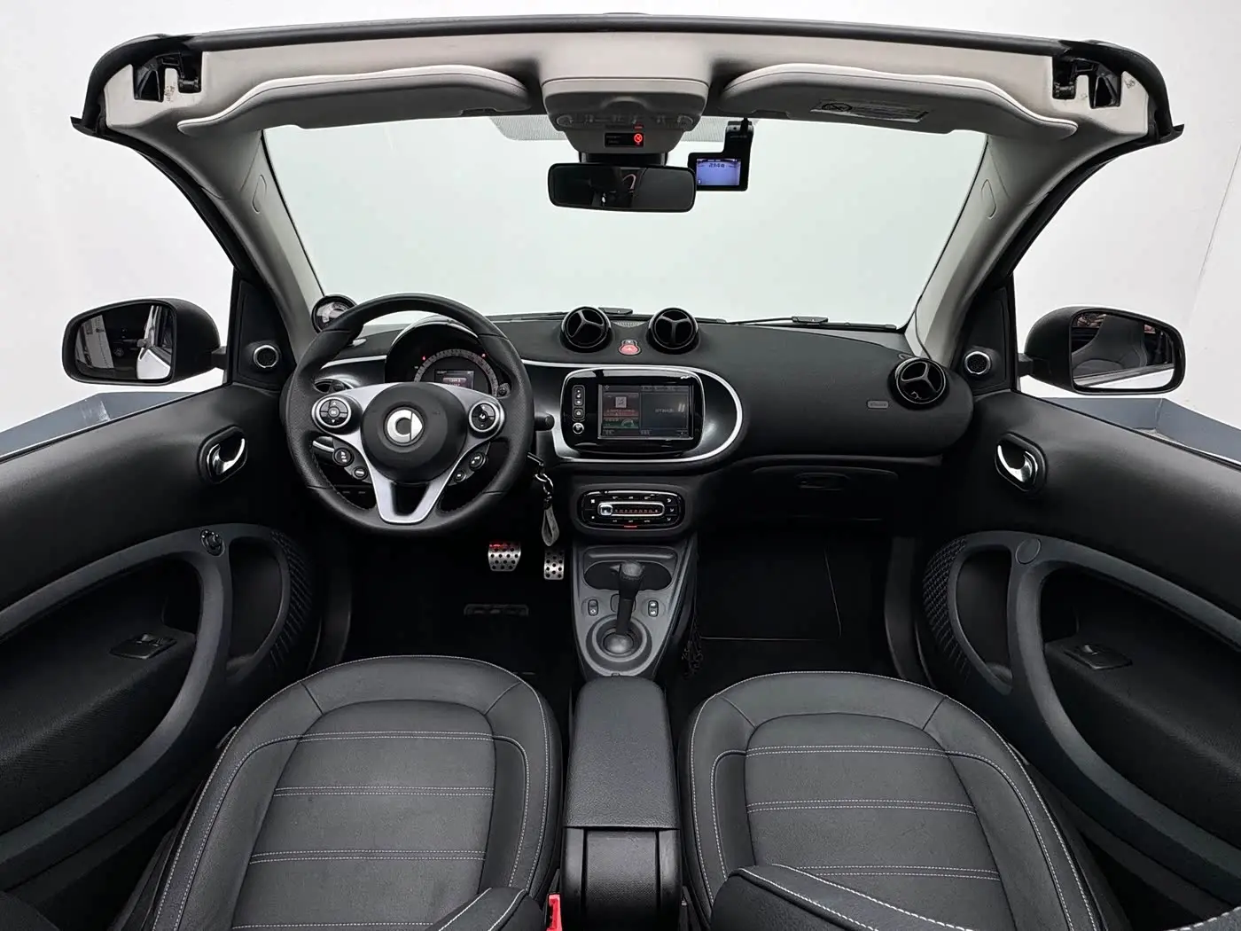 smart fortwo 2018 — Фото 15/20