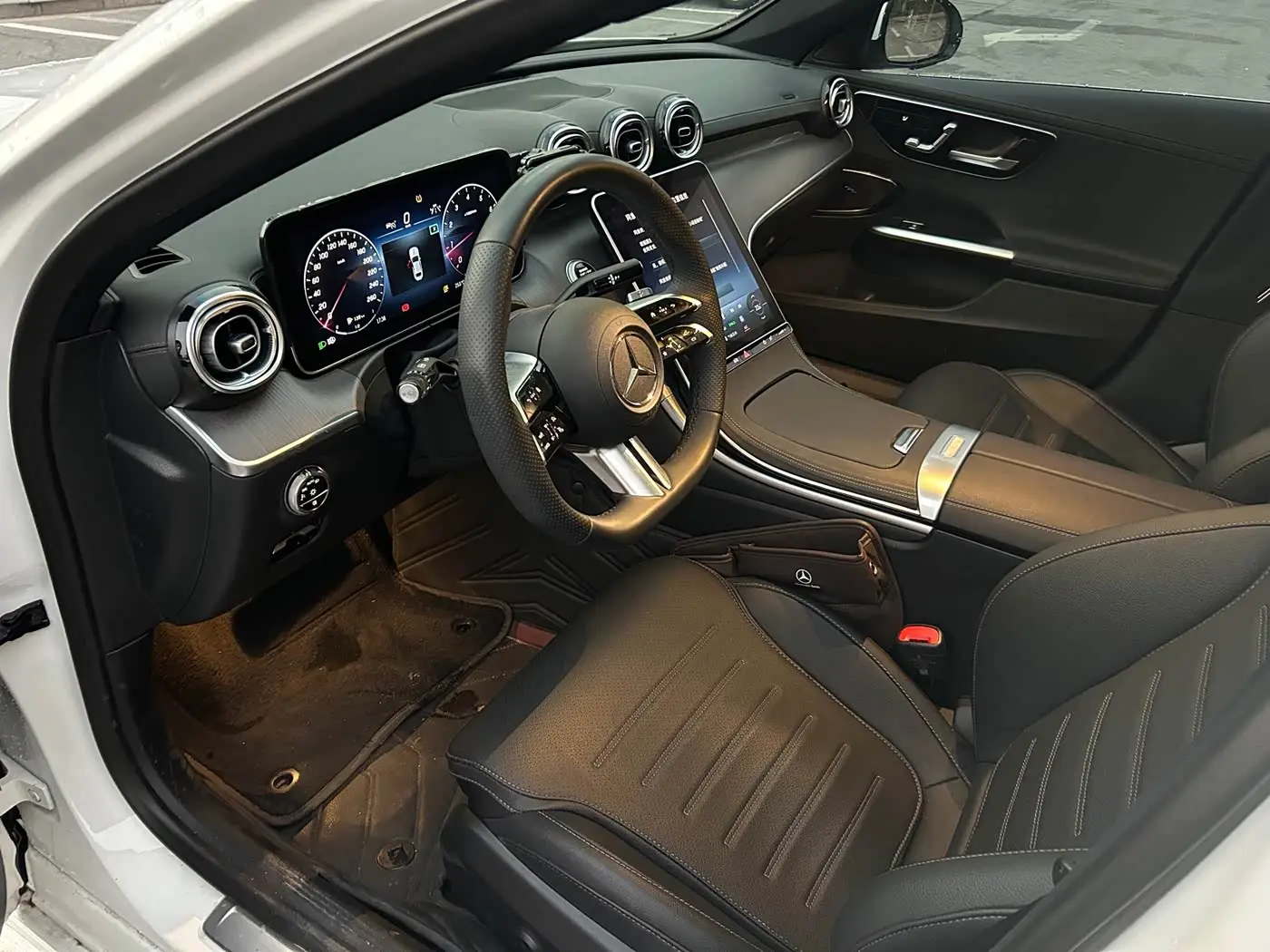 Mercedes-Benz C-Class 2024 — Фото 9/18