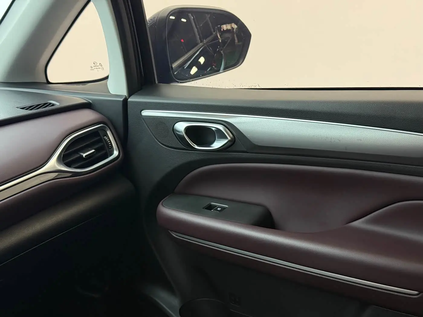 GAC Trumpchi Trumpchi M6 2021 — Photo 11/20