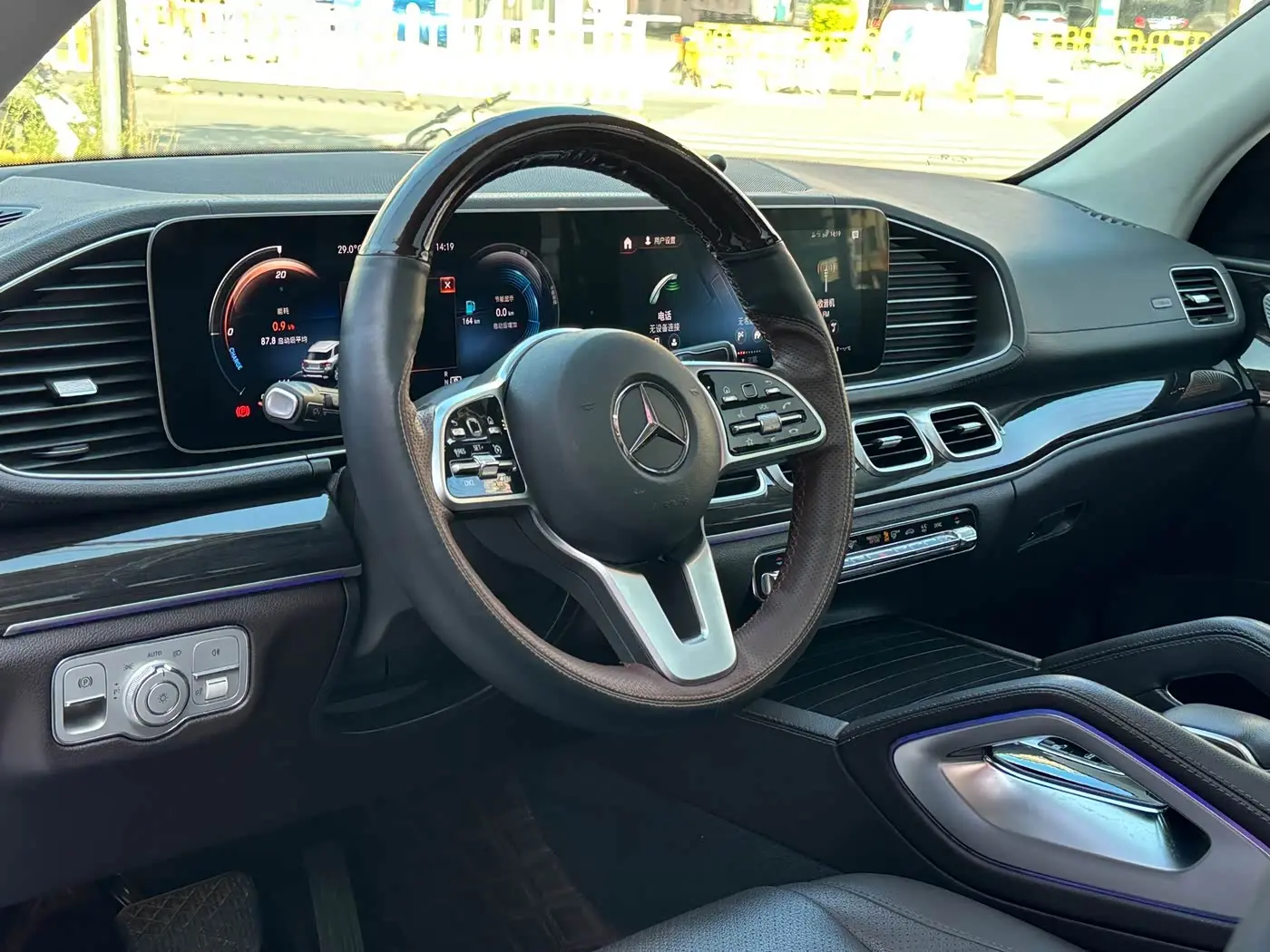 Mercedes-Benz GLE 2019 — Şəkil 11/16