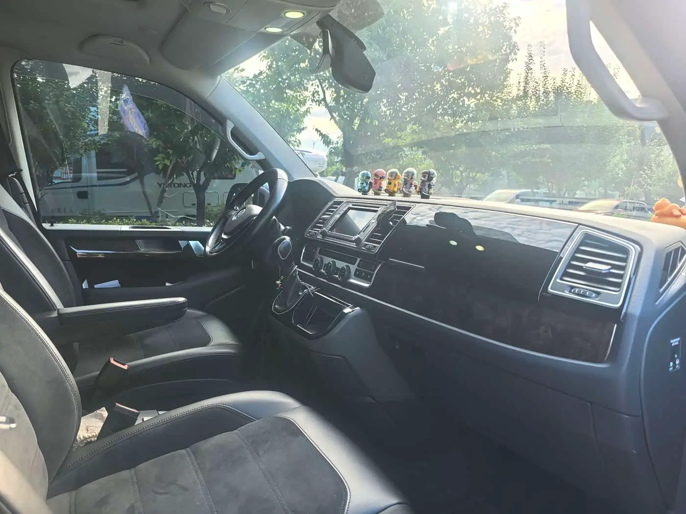 Volkswagen Multivan 2019 — Şəkil 9/16