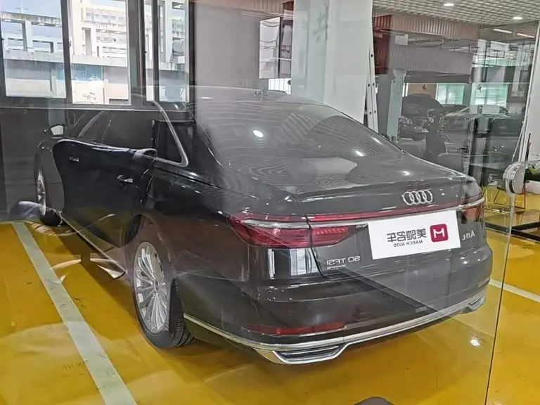 Audi A8 2022 — Photo 9/9