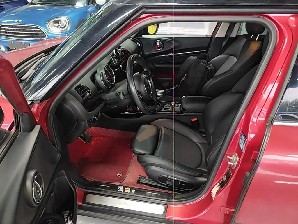 MINI CLUBMAN 2019 — Фото 12/20