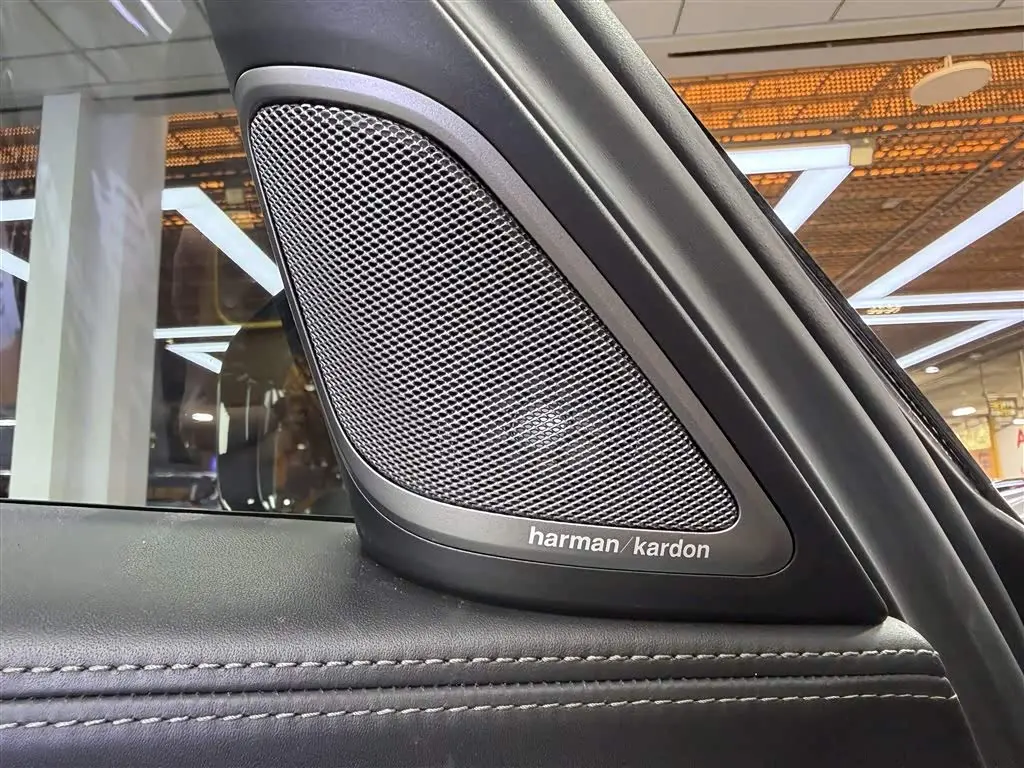 BMW 7 Series 2022 — Photo 16/19