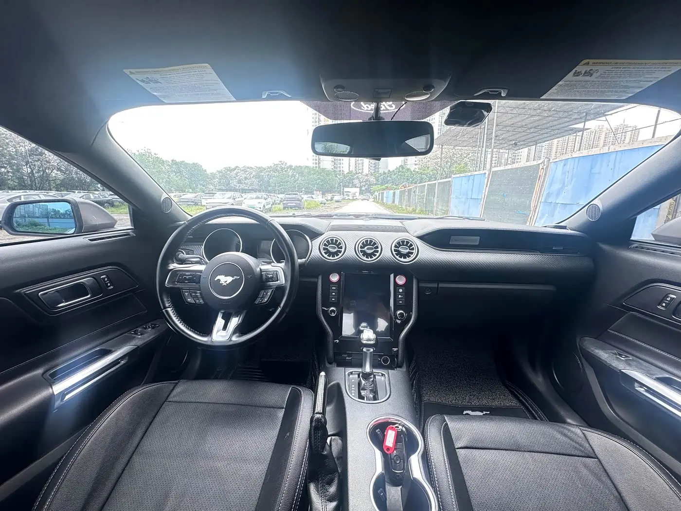 Ford Mustang 2018 — Photo 11/11