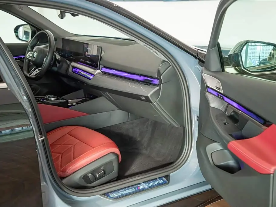 BMW 5 Series 2025 — Photo 20/20