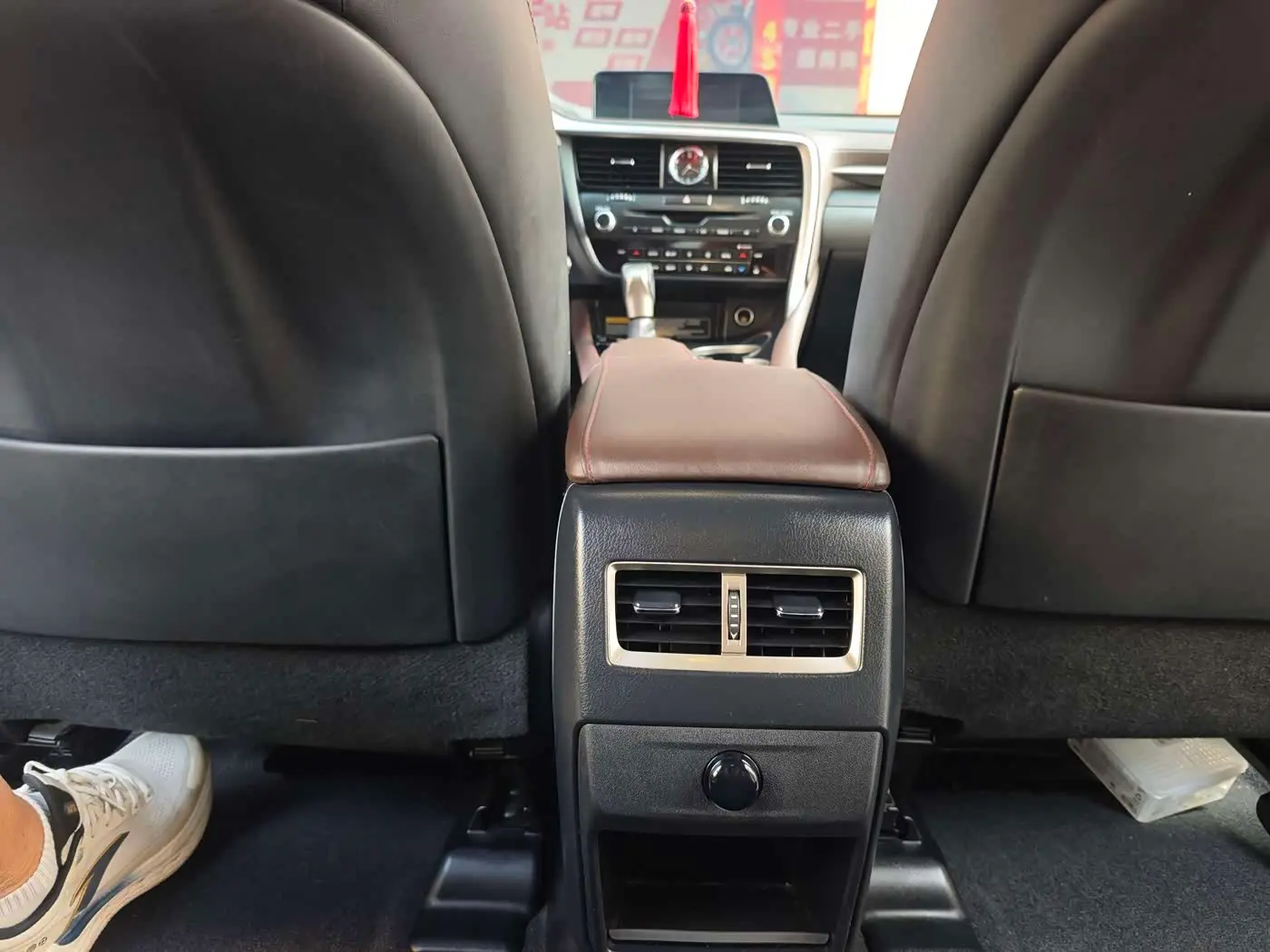 Lexus RX 2019 — Фото 15/20