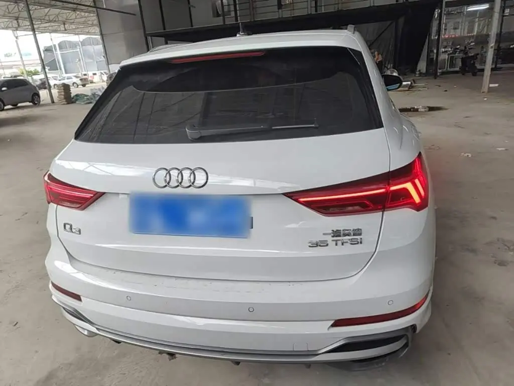 Audi Q3 2023 — Photo 6/20