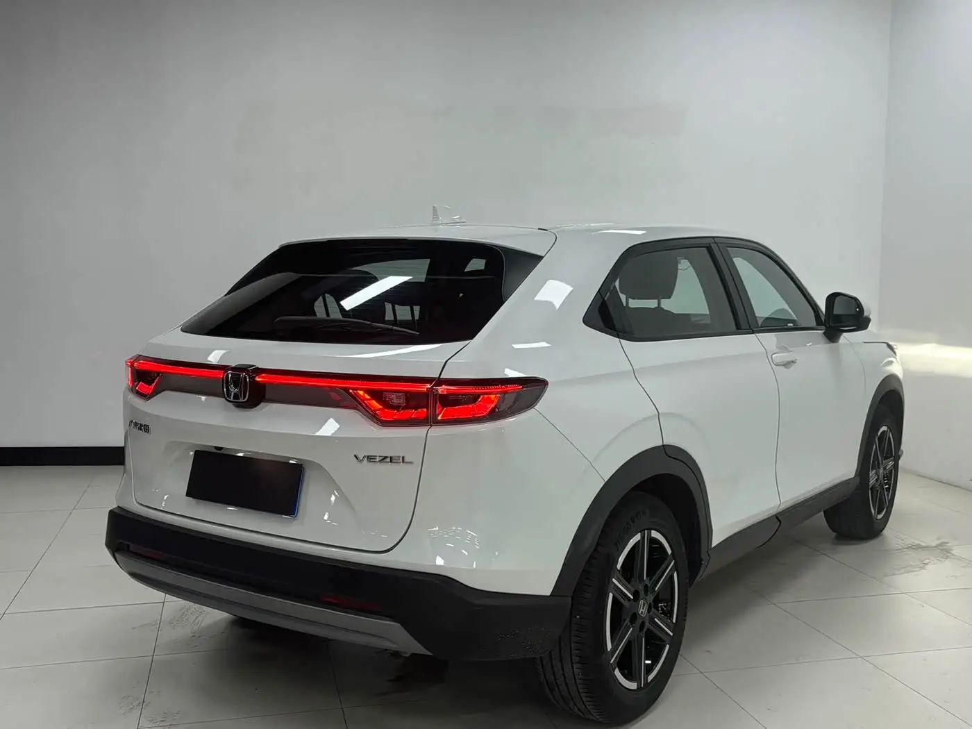 Honda Vezel 2023 — Photo 4/20