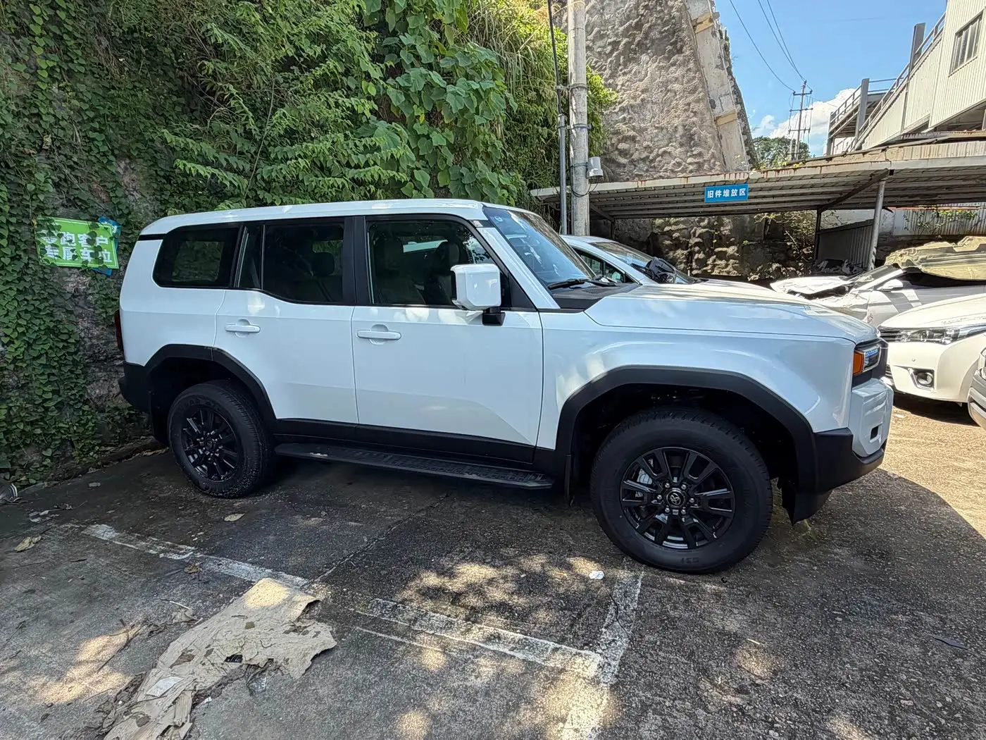Toyota Prado 2025 — Photo 7/14
