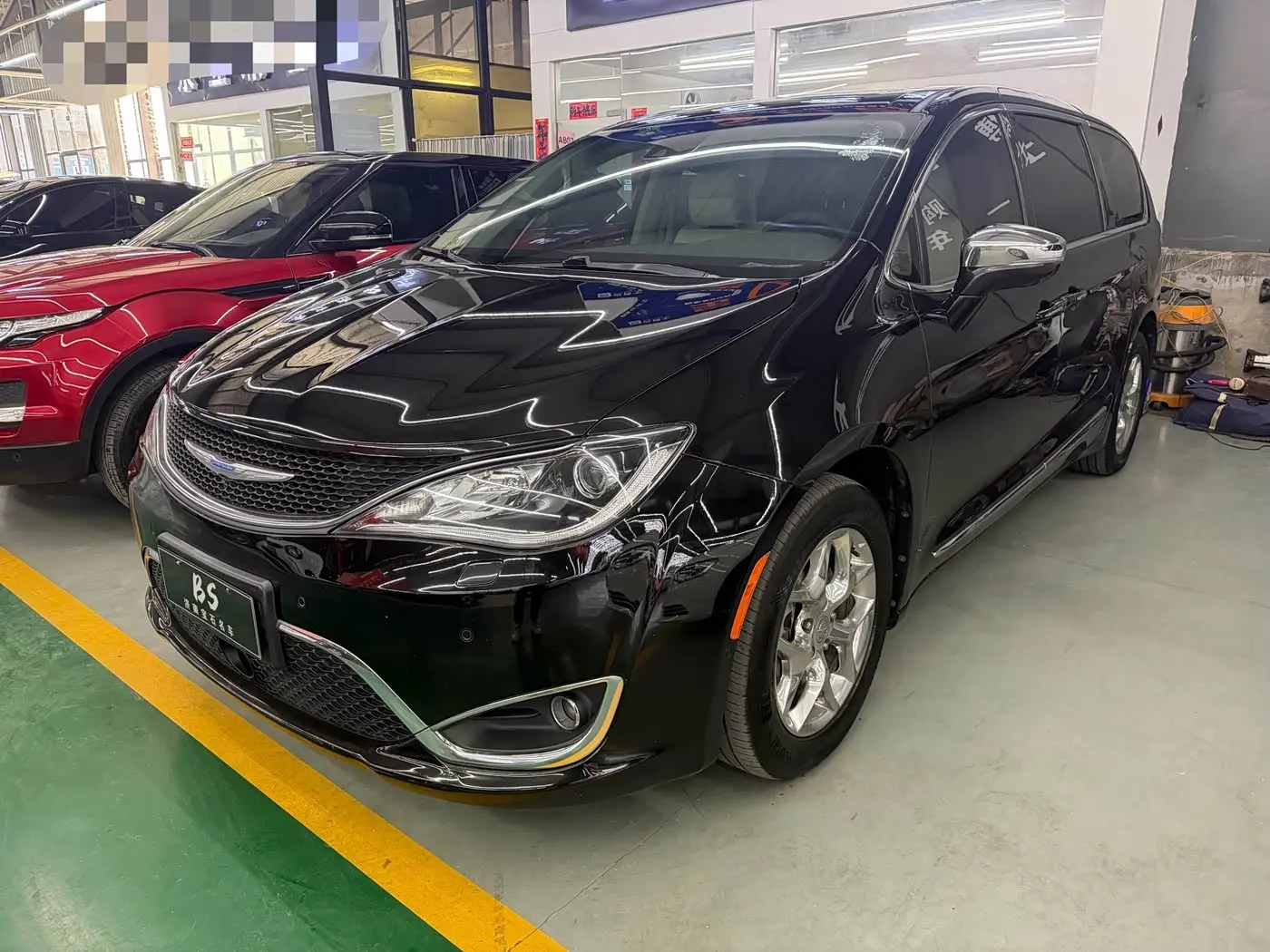 Chrysler Grand Voyager 2018 — Şəkil 1/17