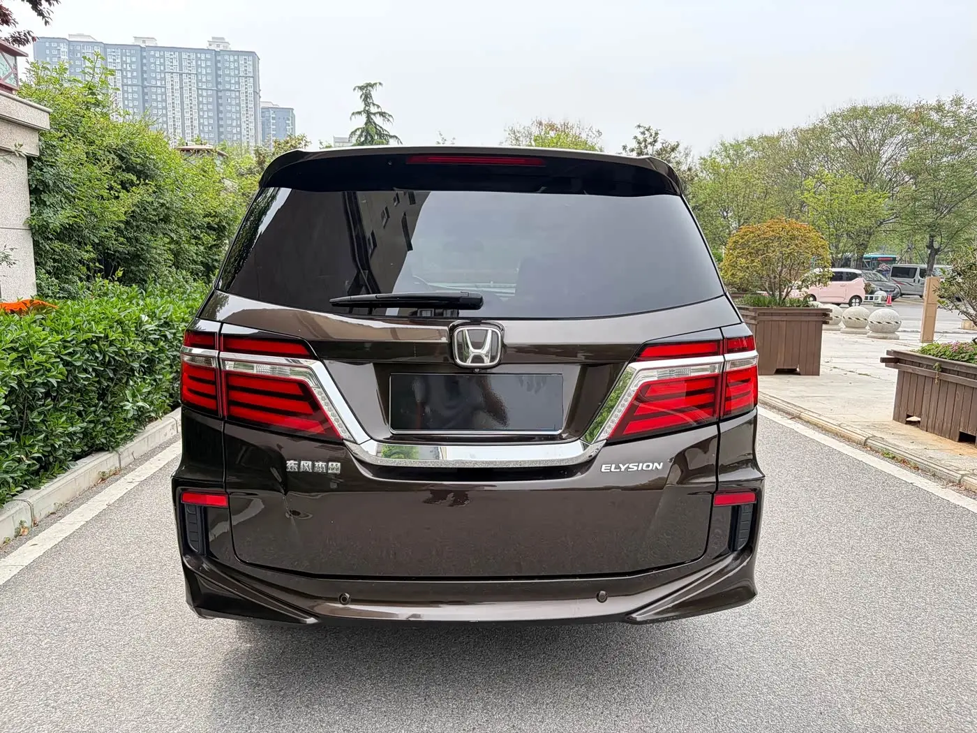 Honda Elysion 2018 — Photo 8/9