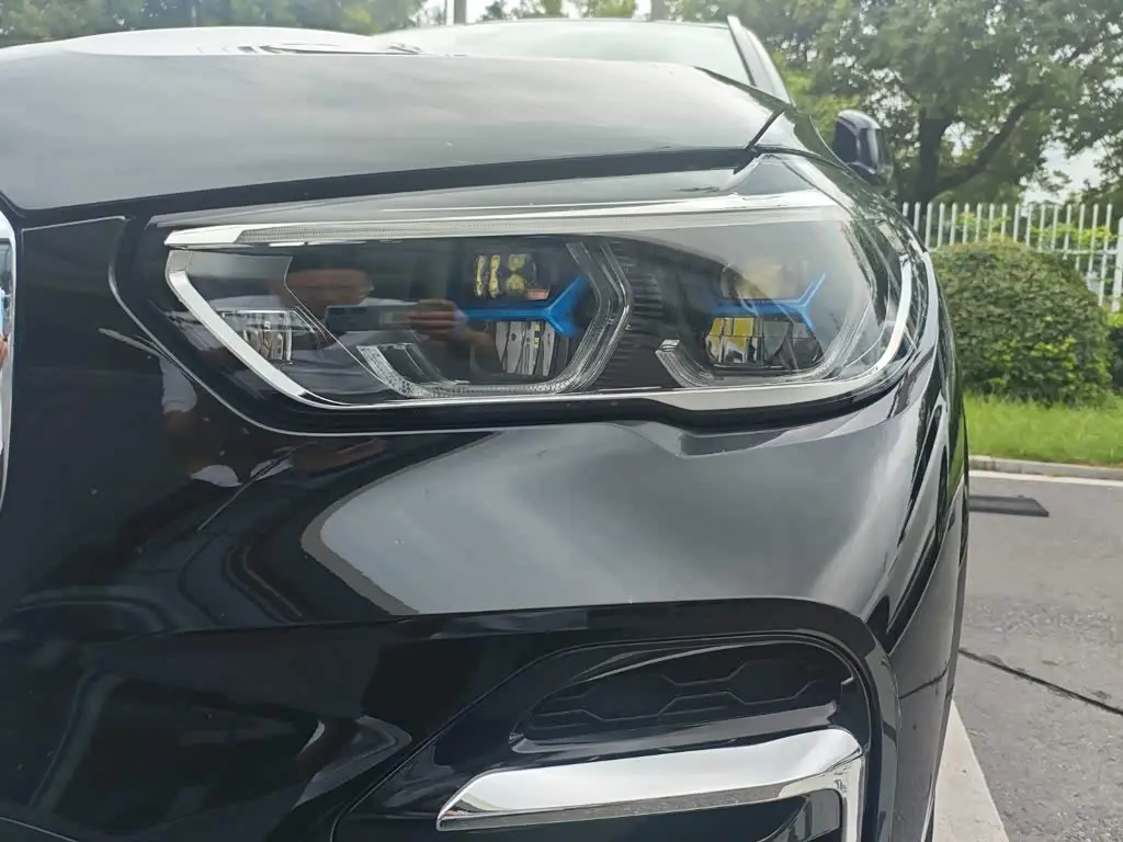 BMW X5 2022 — Photo 16/20