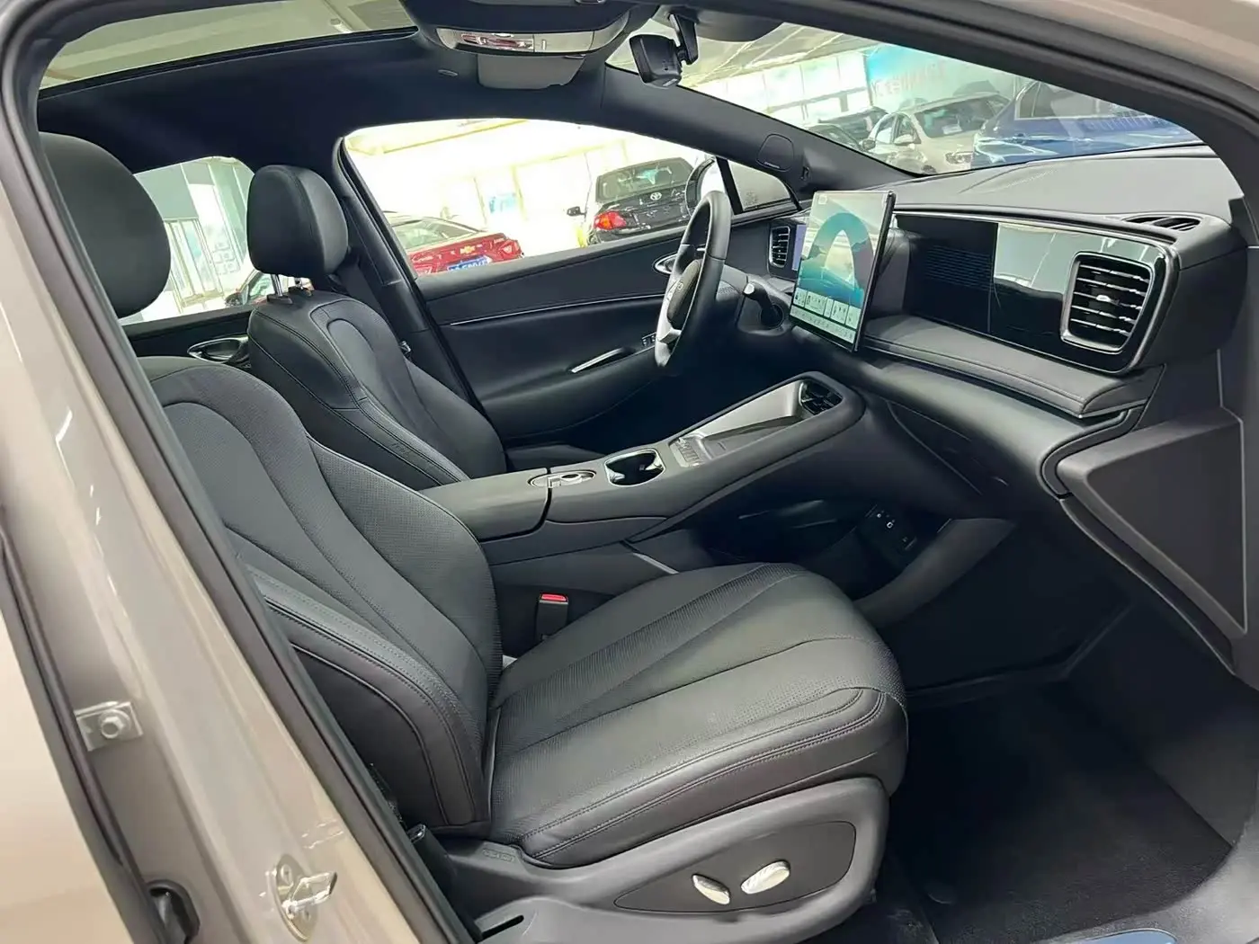 BYD Sealion 06 New Energy 2025 — Photo 7/9