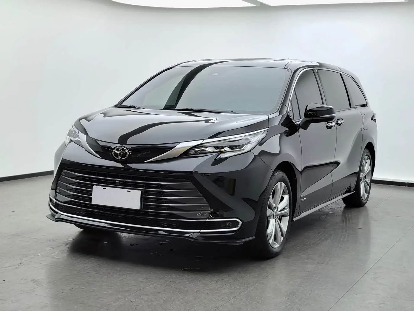 Toyota Sienna, 2024