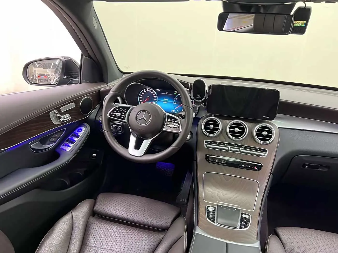 Mercedes-Benz GLC 2020 — Photo 13/20