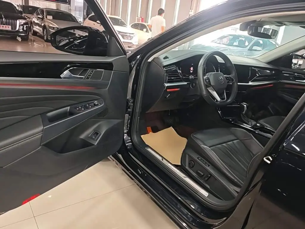 Volkswagen Passat 2024 — Şəkil 16/20