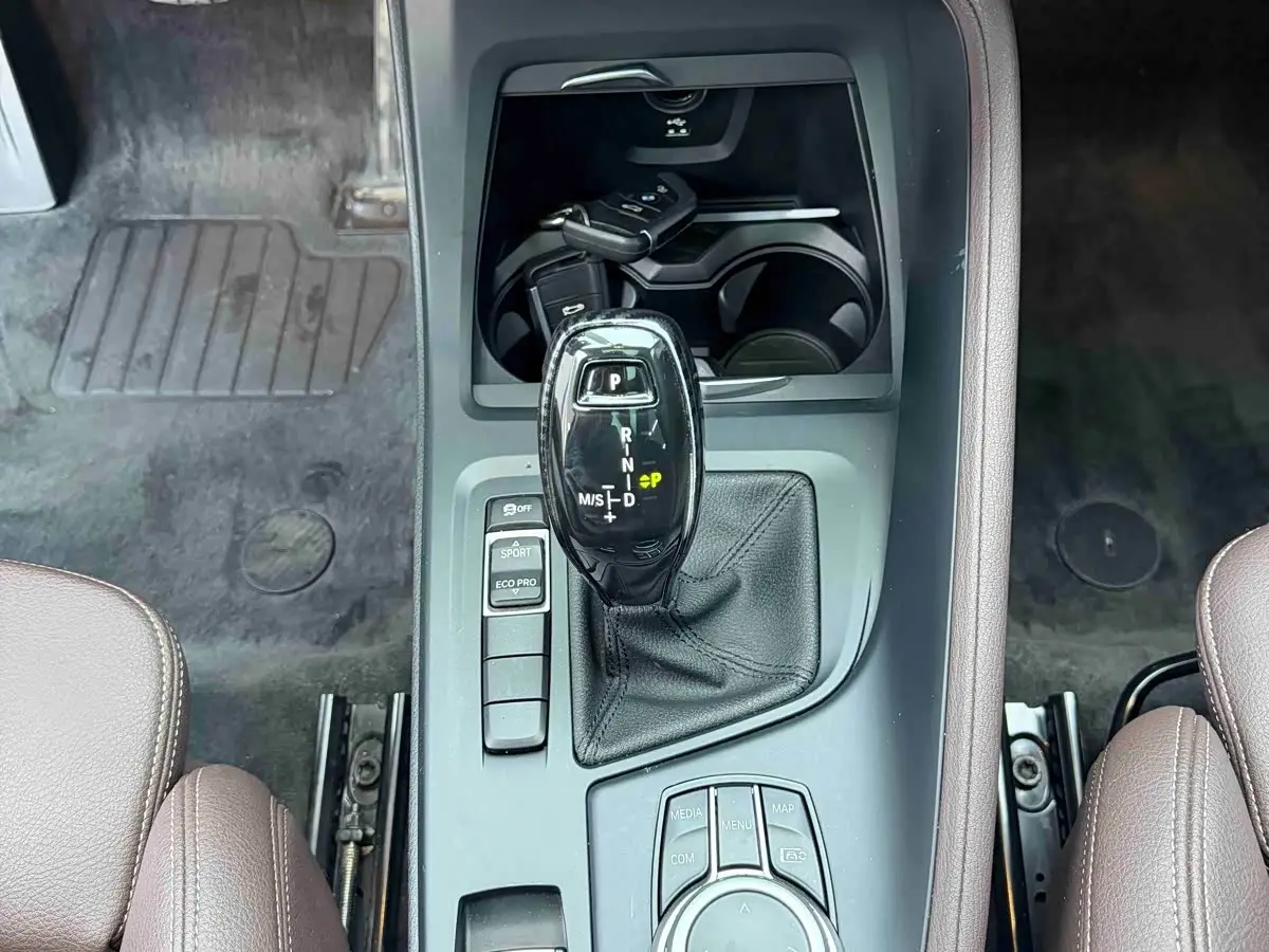 BMW X1 2022 — Фото 13/20