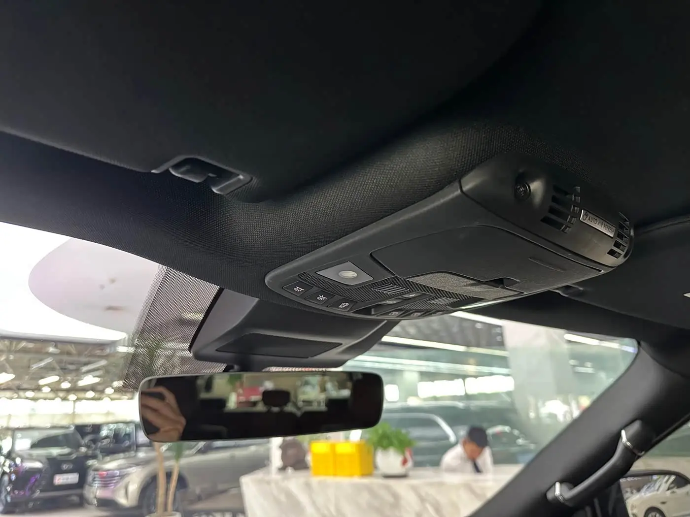 Lincoln Navigator 2021 — Photo 4/20