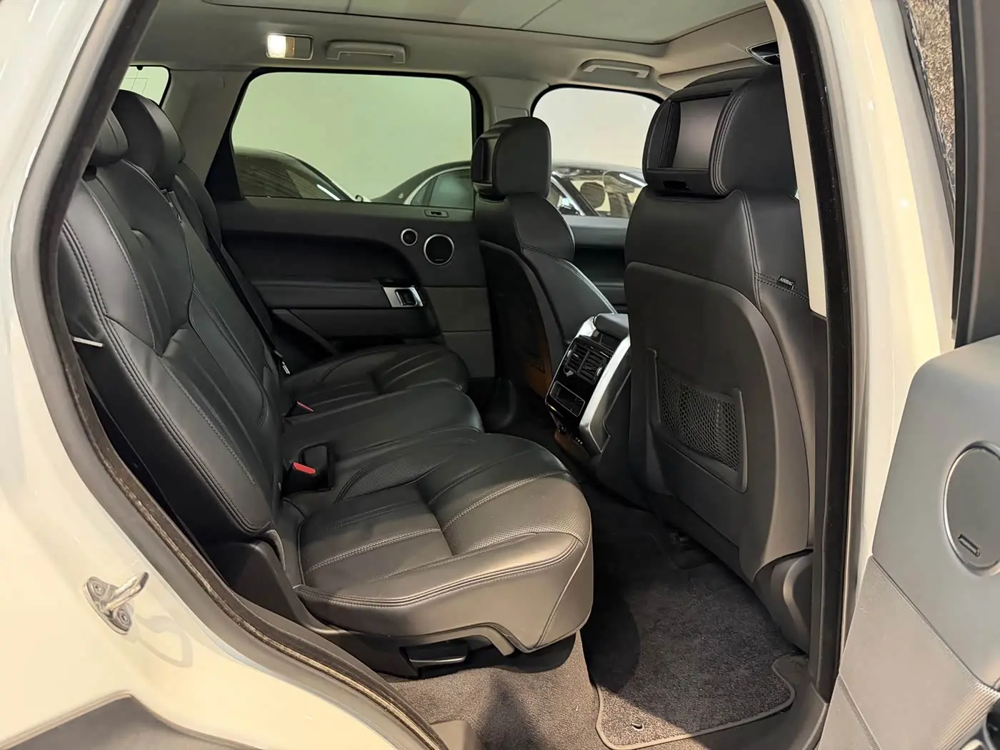 Land Rover Range Rover Sport 2015 — Фото 16/20