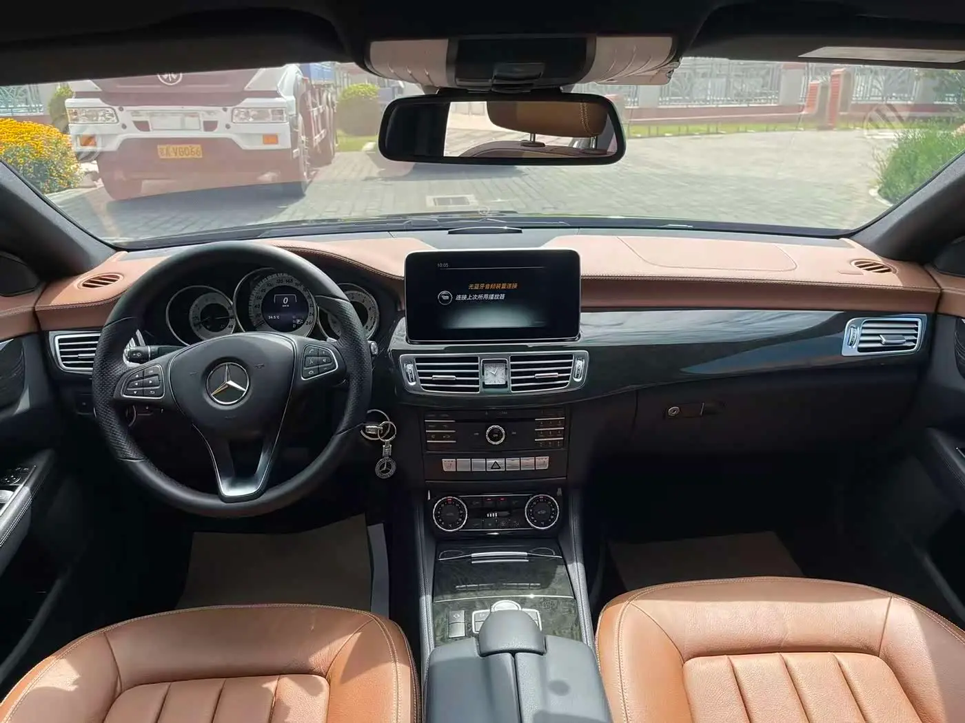 Mercedes-Benz CLS 2015 — Şəkil 16/20